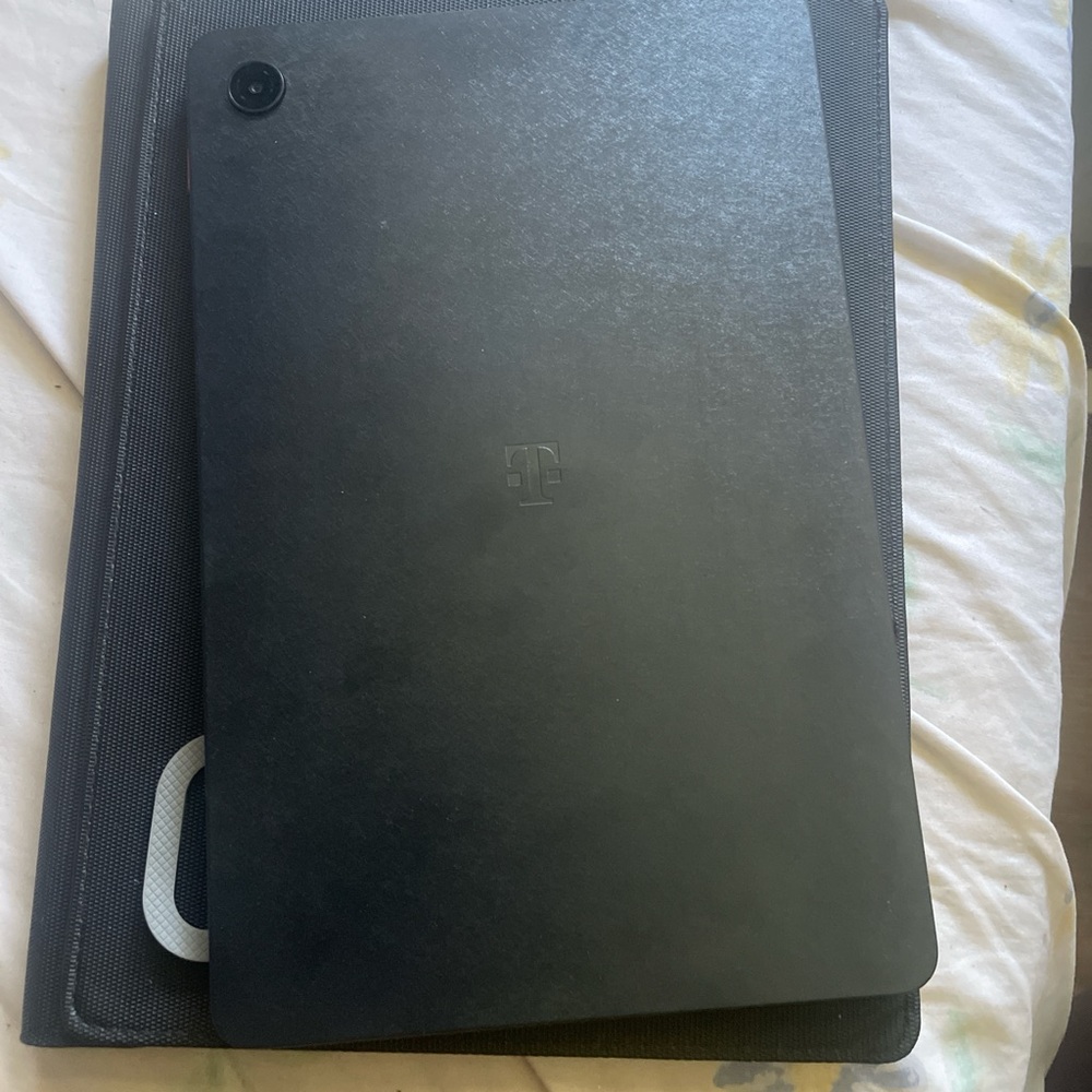 Metro Black Tablet